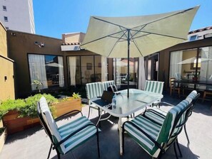 Outdoor dining - Casa en la Playa a 50 m del mar (La Serena)