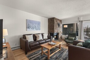 Televisión, chimenea