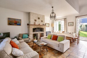 TV - House for 7 between beaches and golf course (Pléneuf-Val-André)