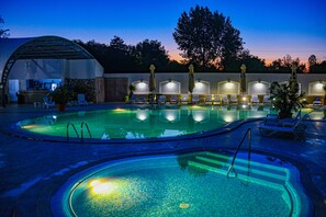 Piscina externa sazonal