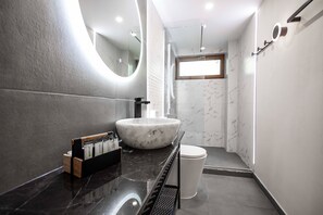 Family Studio, Balcony, Annex Building | Bathroom | Shower, free toiletries, hair dryer, slippers - Dana Resort (Venus)