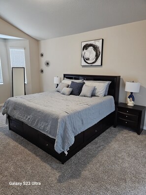 4 chambres, bureau, fer et planche à repasser, Wi-Fi gratuit