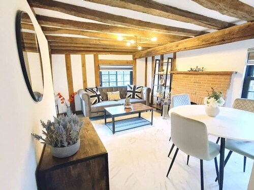 Cozy 2Bed Stansted Essex Cottage