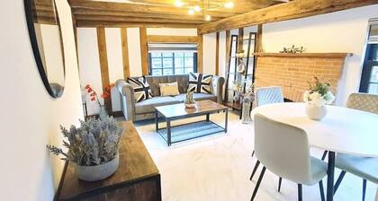 Cozy 2Bed Stansted Essex Cottage