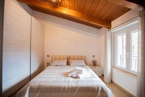 1 Schlafzimmer, Zimmersafe, Bügeleisen/Bügelbrett, Reisekinderbett