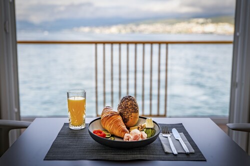 Boutique Boat Hotel Attila