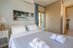 4 bedrooms, WiFi, bed sheets