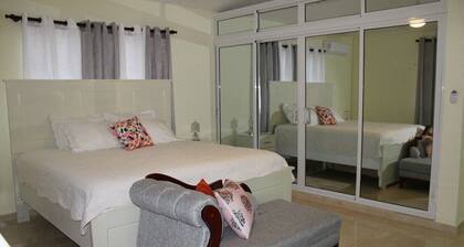 Benira's Villa- Island vacation