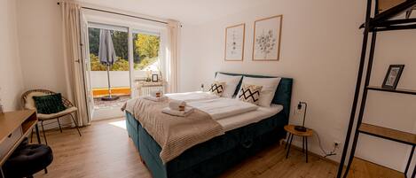 1 bedroom, WiFi, bed sheets