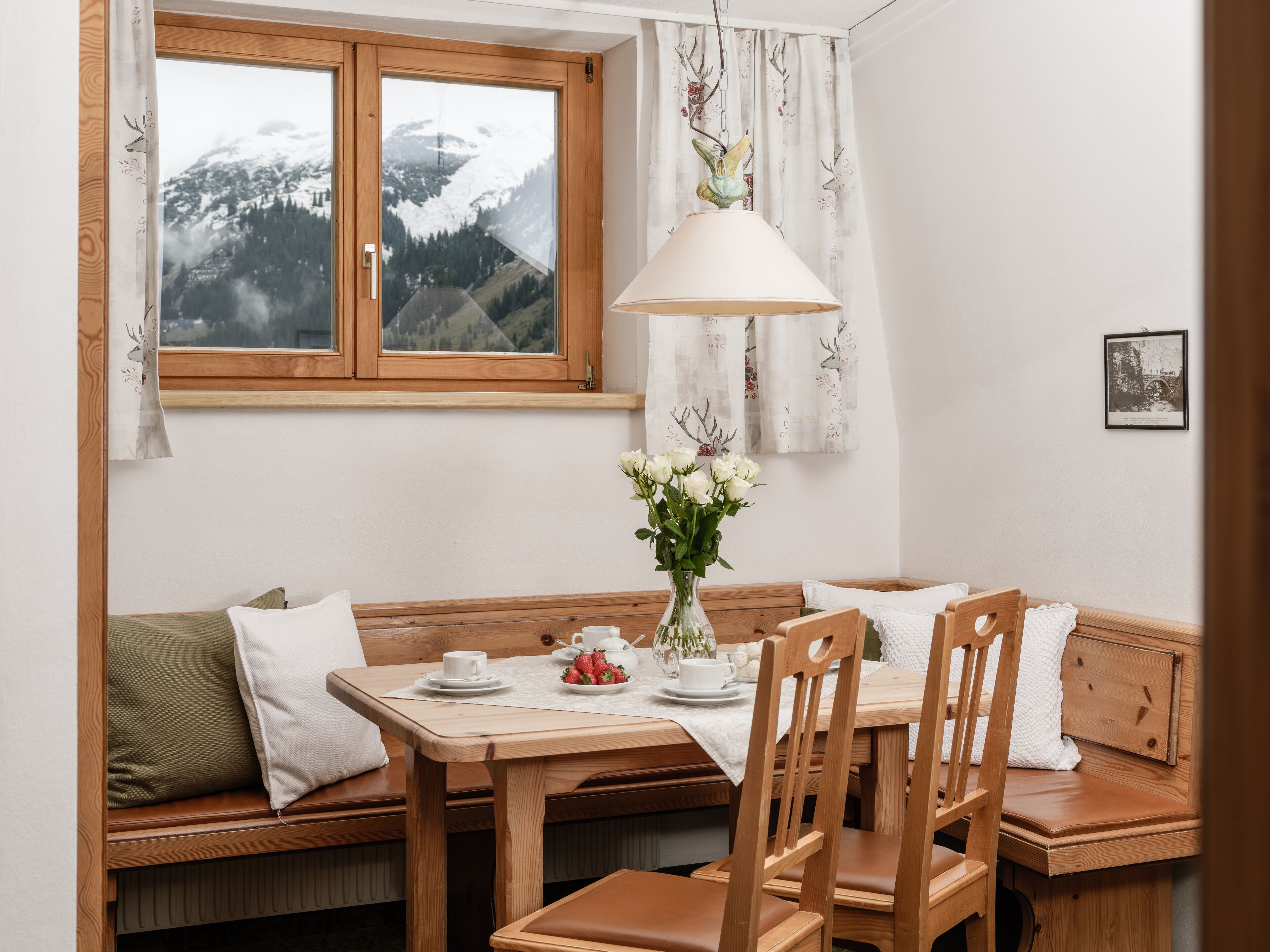 Apartment, 2 Bedrooms | In-room dining