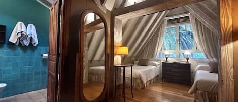Chambre Standard avec lits jumeaux | Wi-Fi gratuit, draps fournis