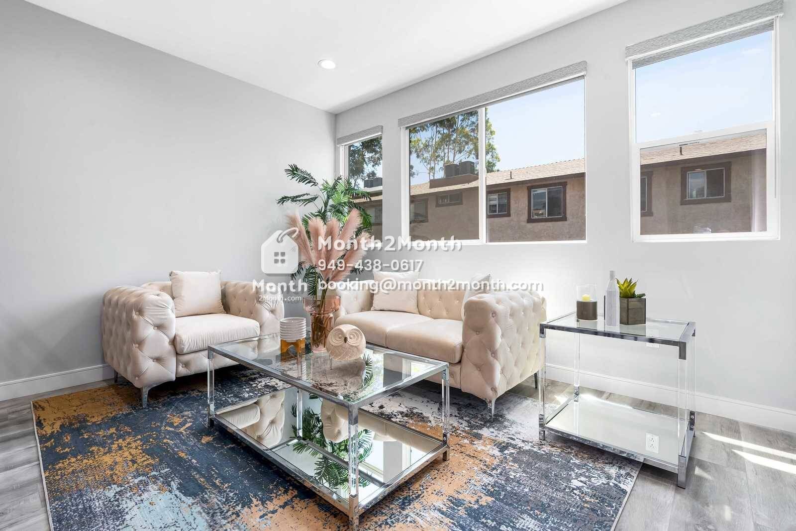 Modern Classic on Edwards Ave #41517