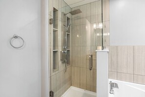 Shower, towels