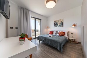 4 camere, ferro/asse da stiro, Wi-Fi, lenzuola