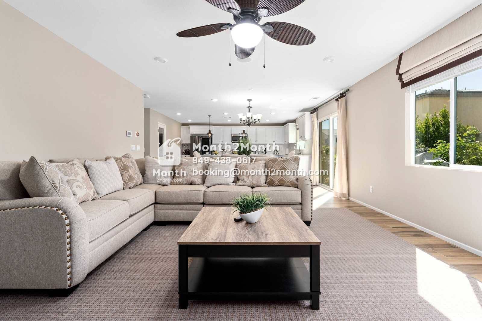 Incredible Gem on Penguin Ct #41562