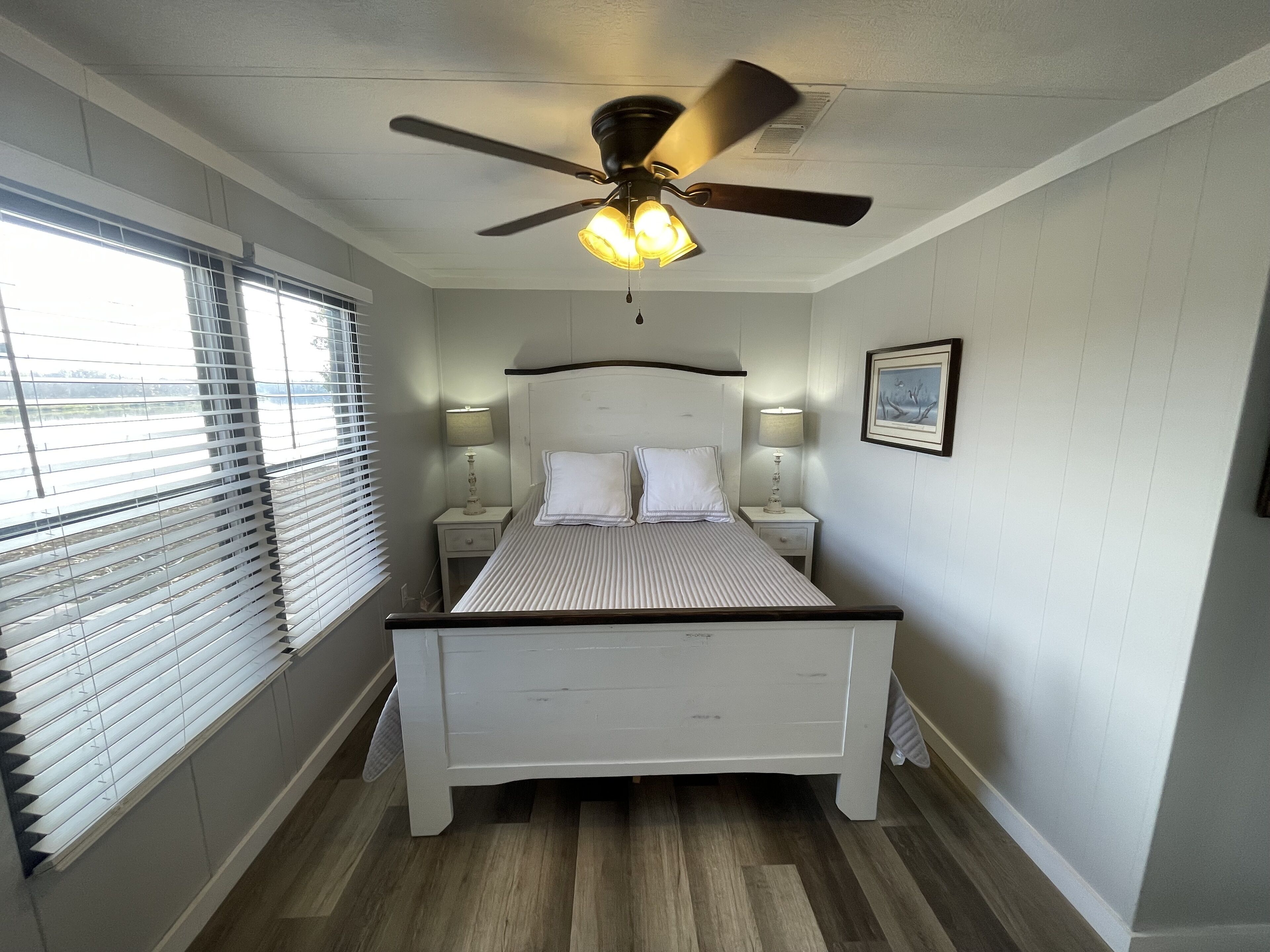 3 habitaciones, wifi gratis, ropa de cama y acceso para silla de ruedas 