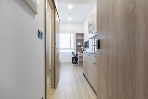 Desk, free WiFi - Micampus Sinesio Delgado (Madrid)