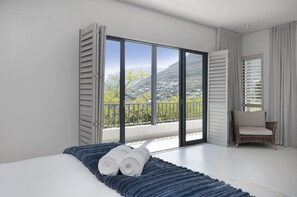 4 soverom, wi-fi (inkludert) og sengetøy