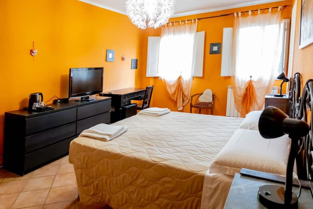 Habitación doble clásica | Wifi gratis y ropa de cama