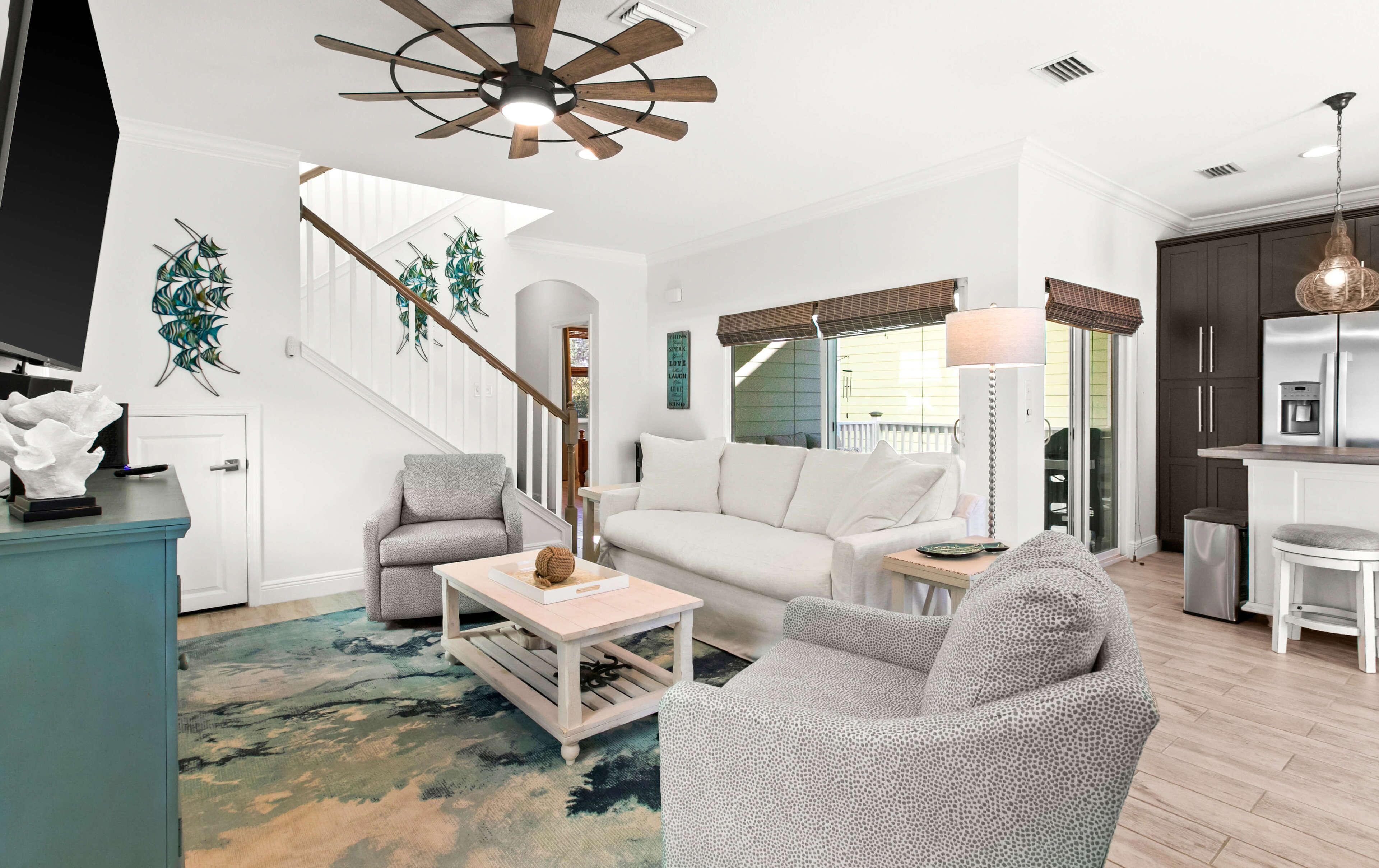 Pet Friendly next to Comm pool 4 minutes to Gulf