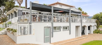 Laguna Beach B8 - Trois Chambres Appartement, Couchages 6
