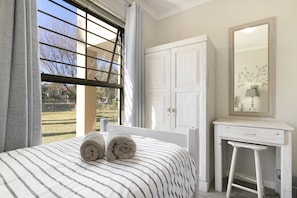 3 bedrooms, free WiFi, bed sheets