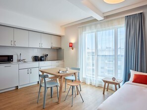Appartement, 1 lit double et 1 canapé-lit | Literie de qualité supérieure, surmatelas