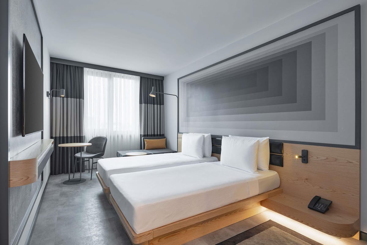 Premium-sengetøj, minibar, pengeskab på værelset, skrivebord