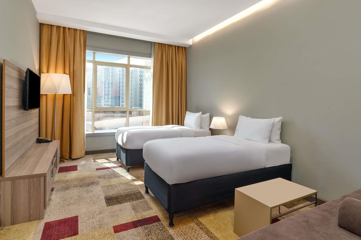 Classic Room, 2 Twin Beds | In-room safe, soundproofing, free WiFi, bed sheets