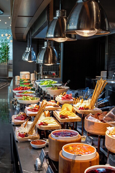 Movenpick Hotel Istanbul Marmara Sea - Image 97