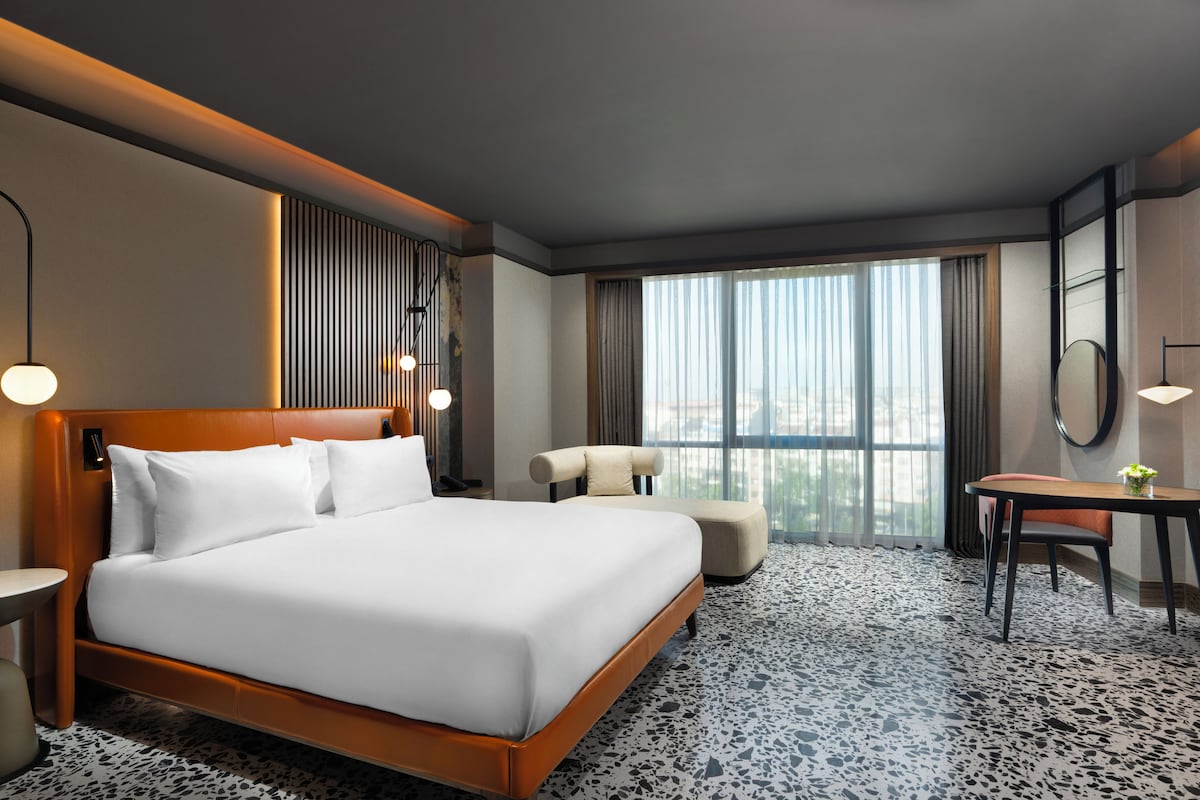 Premium bedding, minibar, in-room safe, desk