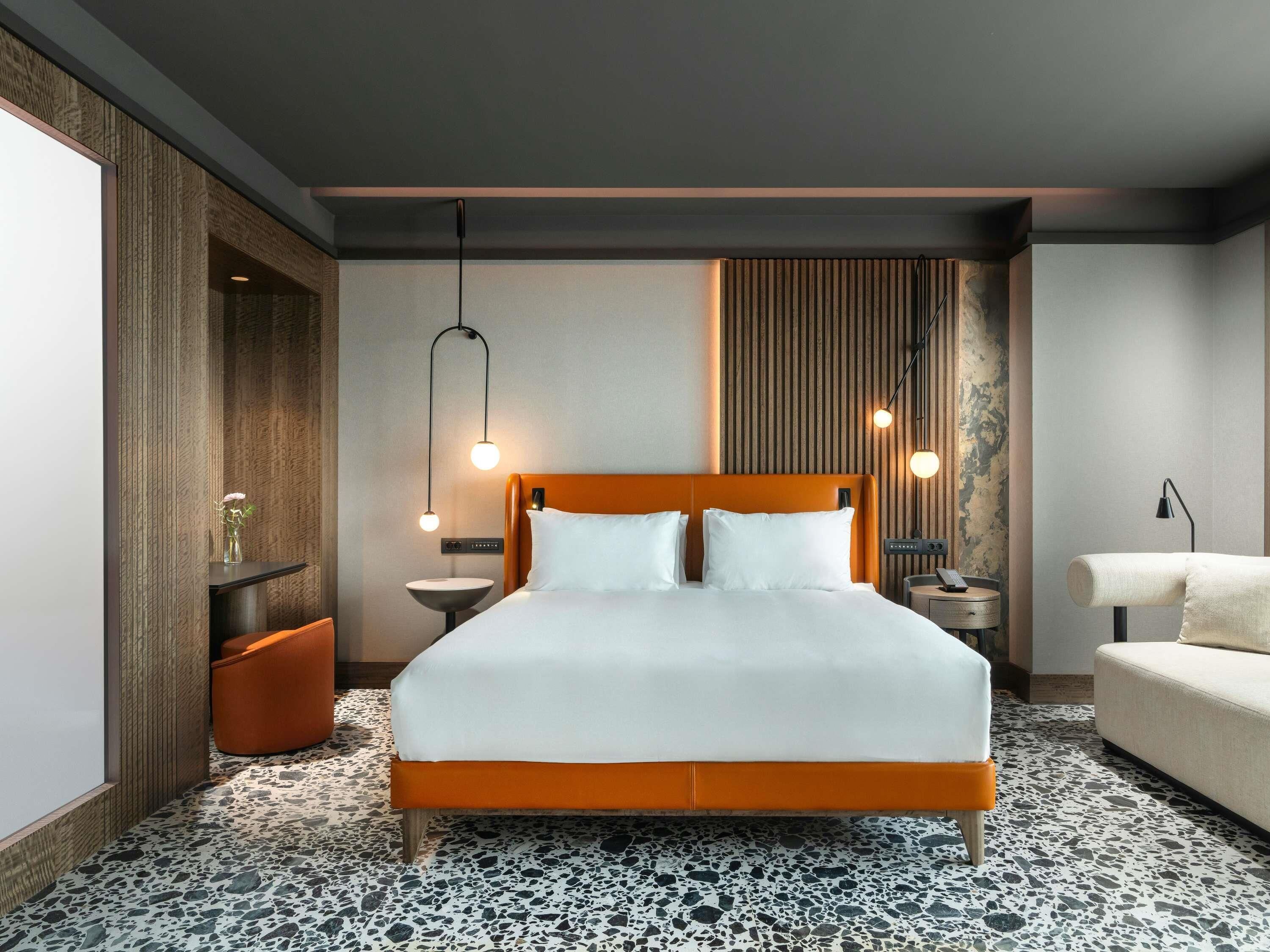 Chambre Deluxe, vue ville | Literie de qualité supérieure, minibar, coffres-forts dans les chambres