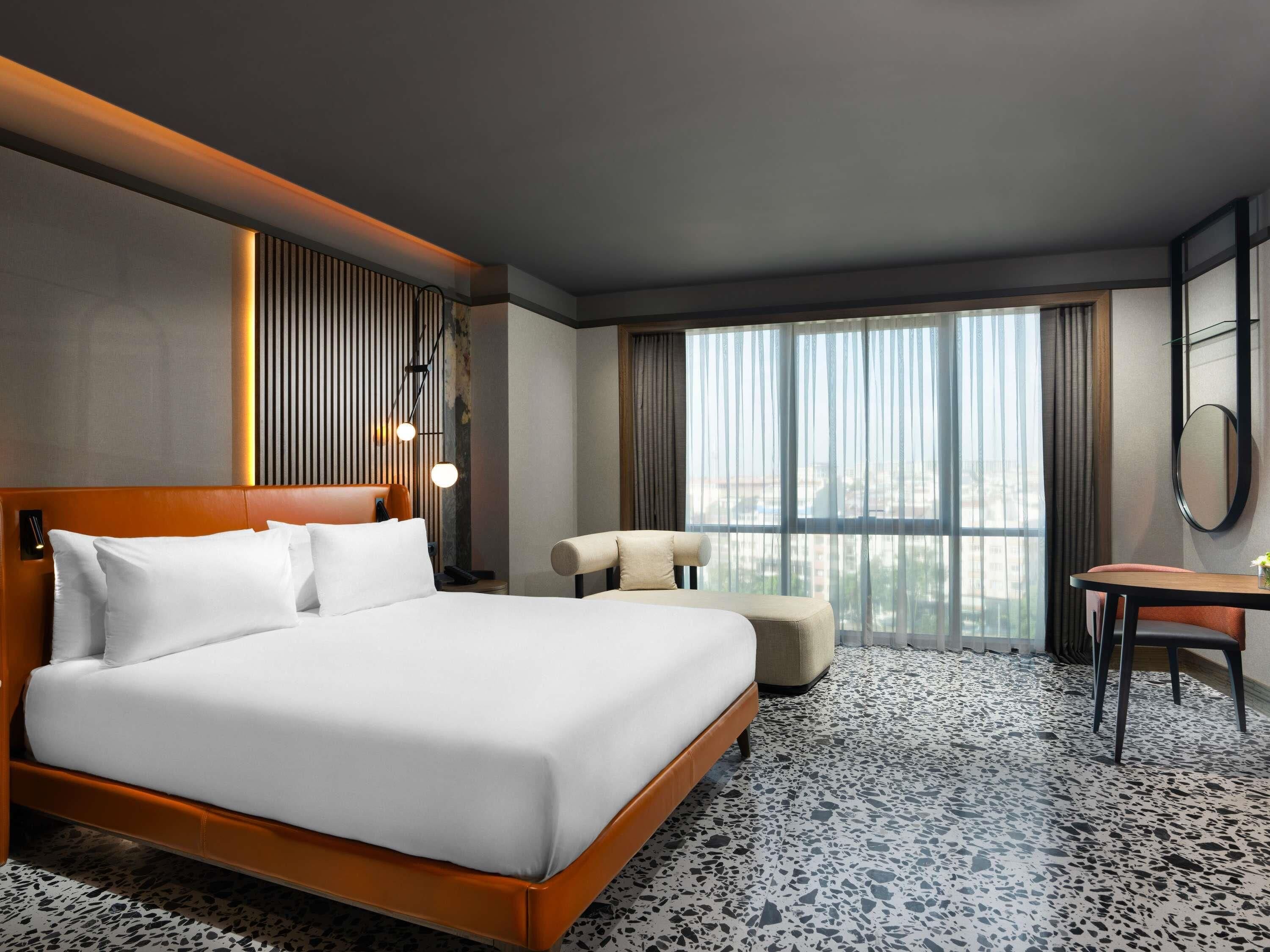 Premium bedding, minibar, in-room safe, desk