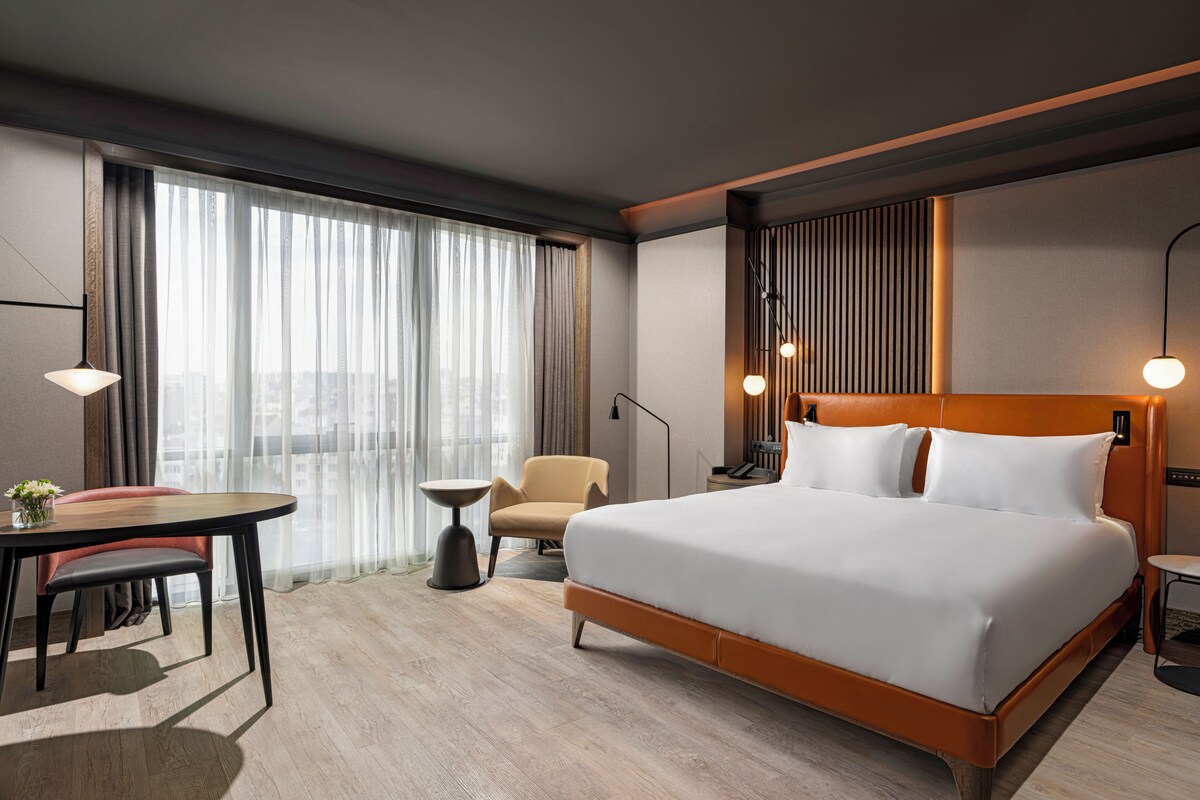 Camera Superior, vista città | Biancheria da letto di alta qualità, minibar, una cassaforte in camera