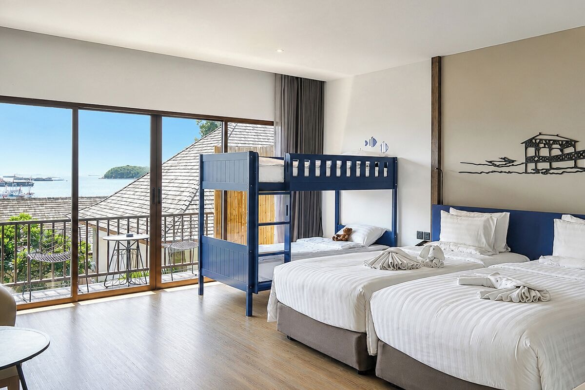 Family Villa, 3 Twin Beds (Koh Si Chang) | Minibar (some free items), in-room safe, desk, laptop workspace