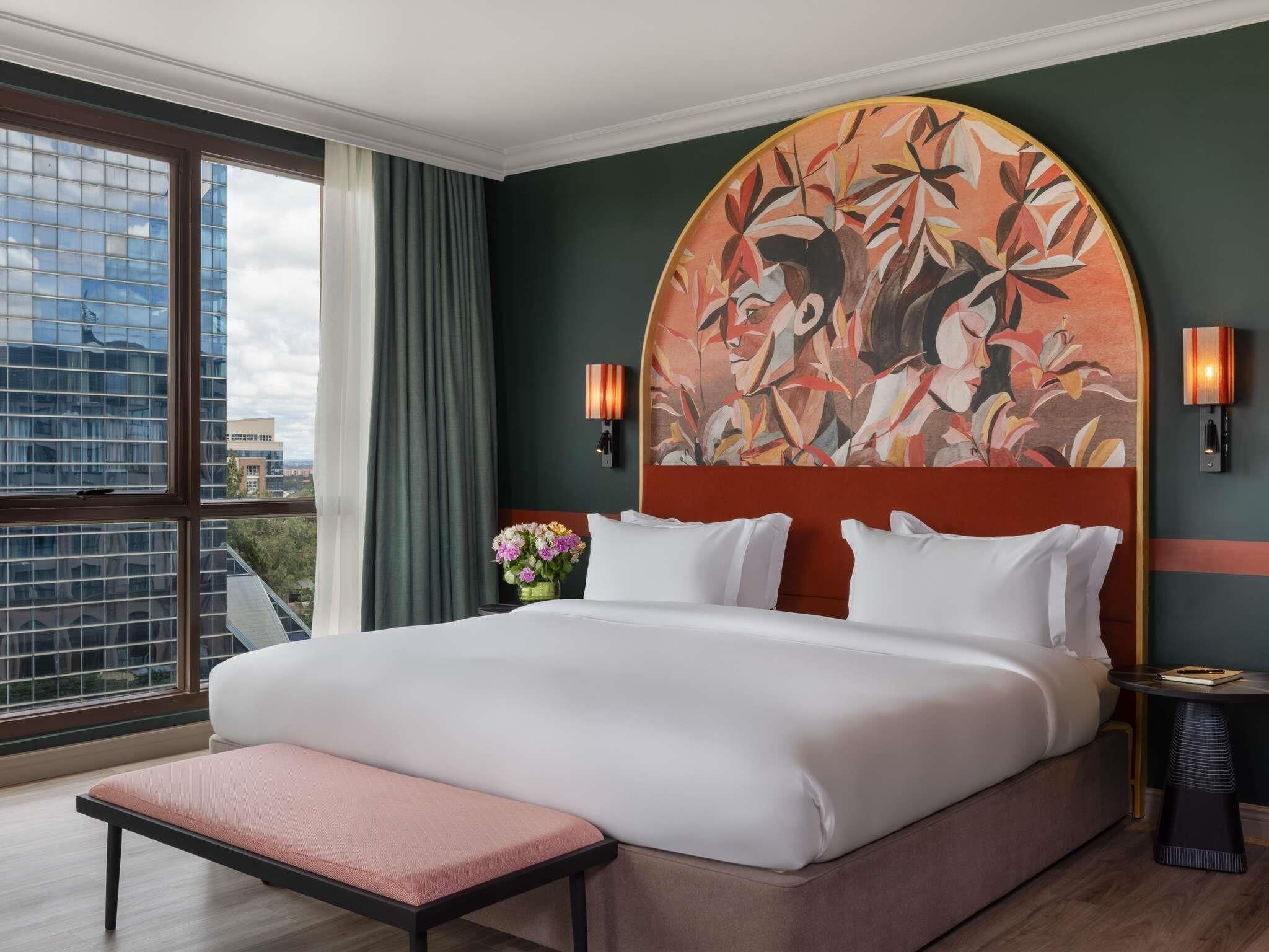 Executive suite, 1 kingsize bed | Hypoallergeen beddengoed, een kluis op de kamer, een bureau