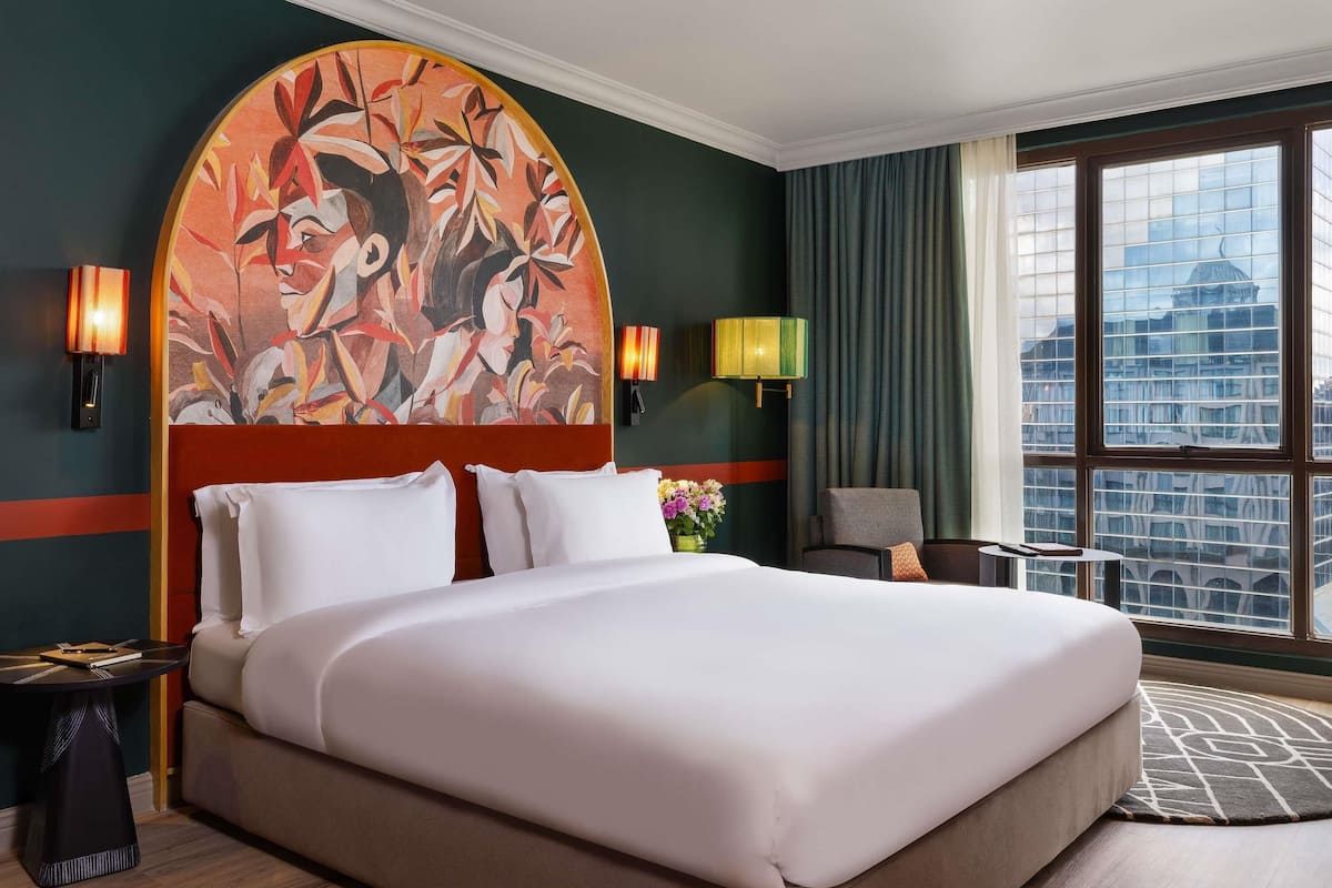 1 bedroom, hypo-allergenic bedding, in-room safe, desk