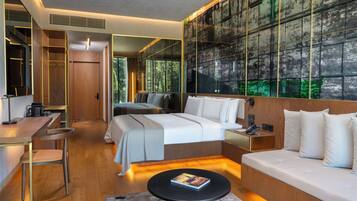 Premium Room, 1 King Bed | 1 bedroom, premium bedding, minibar, in-room safe
