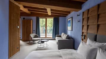 Swiss, Apartment
