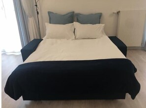 1 bedroom, iron/ironing board, free WiFi, bed sheets