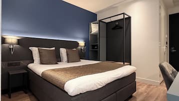 Double Room (no window) | Hypo-allergenic bedding, in-room safe, desk, laptop workspace