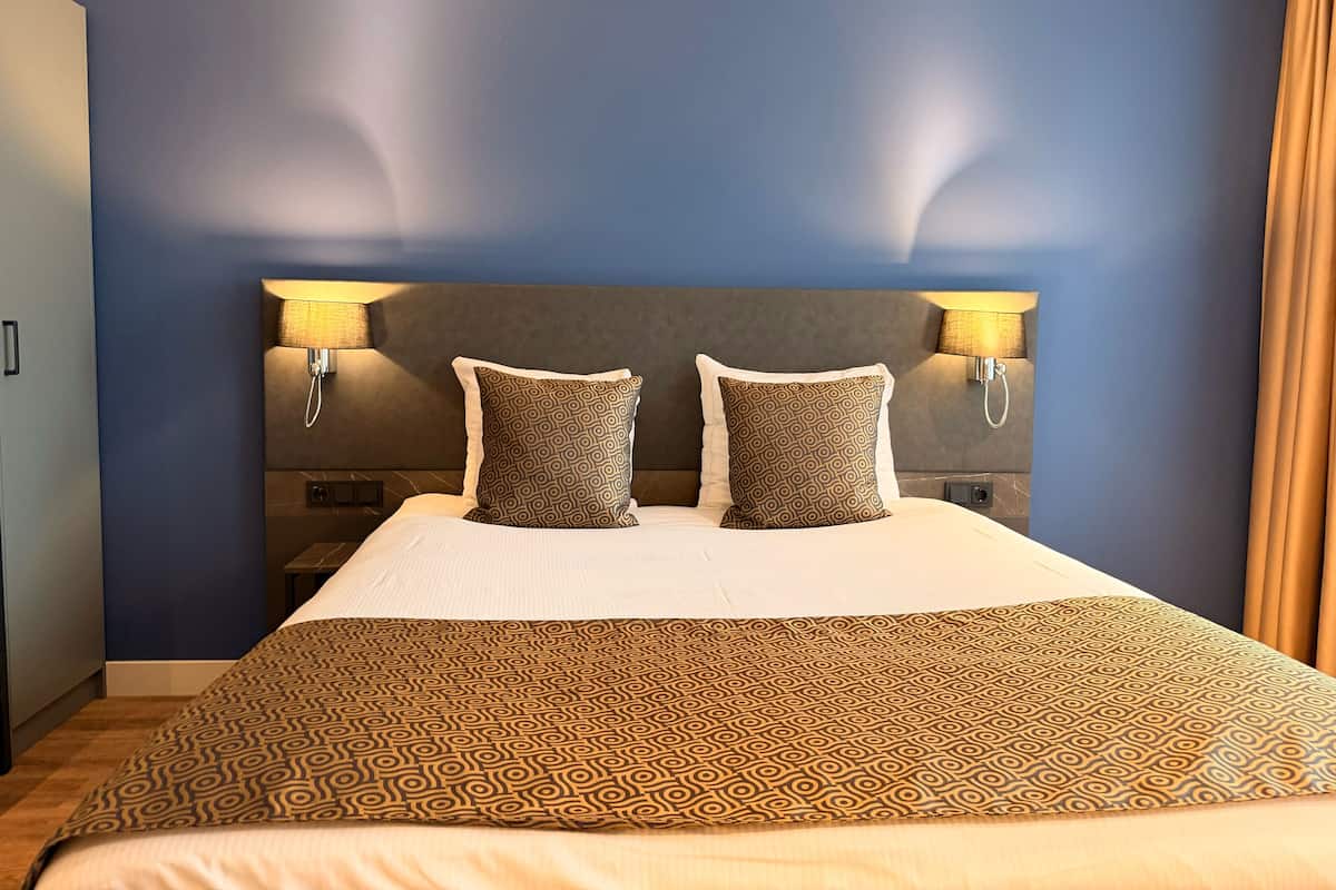 Dobbeltrom | Allergitestet sengetøy, safe på rommet og skrivebord