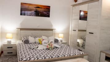 House (Three holiday homes - H1 Azur (4)) | 2 bedrooms, free WiFi