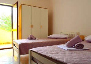 Apartment (Maris - next to the beach - A1(8))