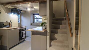 Fridge, dishwasher, electric kettle, toaster