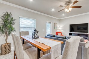 Interior - Pensacola Vacation Rental w/ Community Pool! (Pensacola)