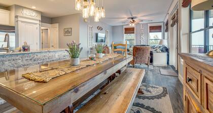 Jonestown Condo on Lake Travis w/ 2 Balconies!