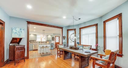 Depue Vacation Rental < 1 Mi to the Lake!