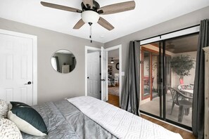 2 bedrooms, free WiFi, bed sheets - On Lake Time (Kimberling City)