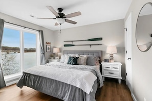 2 bedrooms, free WiFi, bed sheets - On Lake Time (Kimberling City)